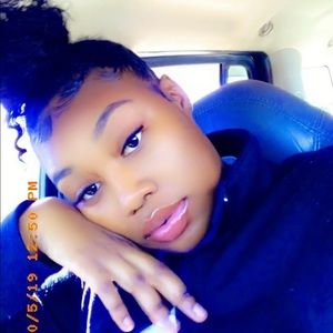 Meet your Posher, Janiya